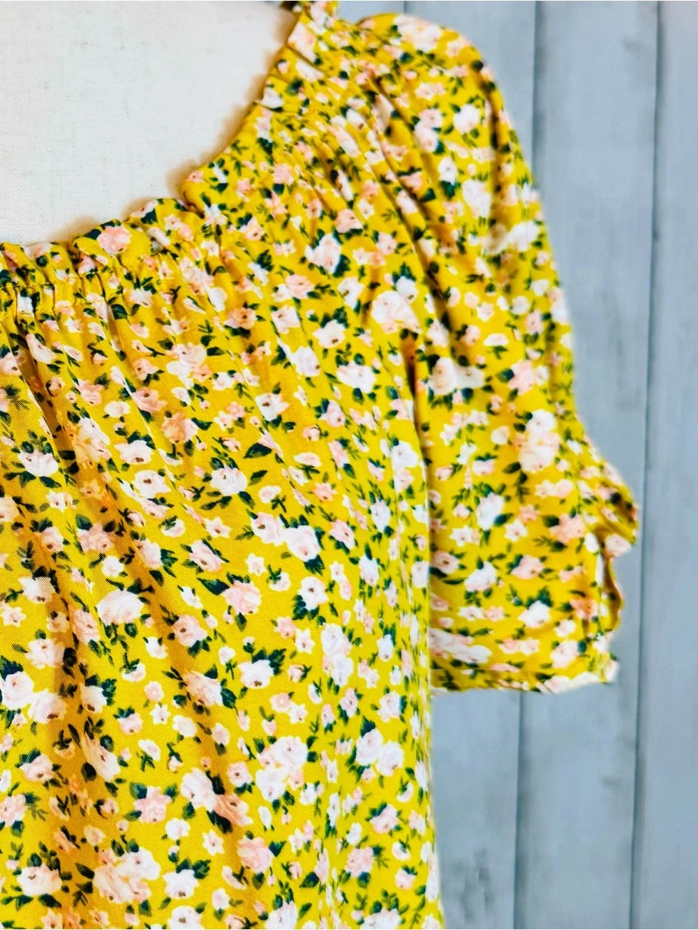 🌼 Old Navy Floral Peasant Blouse | Yellow Ditsy Floral Top | Size Small